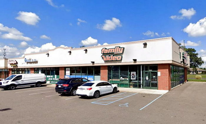 Family Video - Shelby Township - 49125 Van Dyke (newer photo)